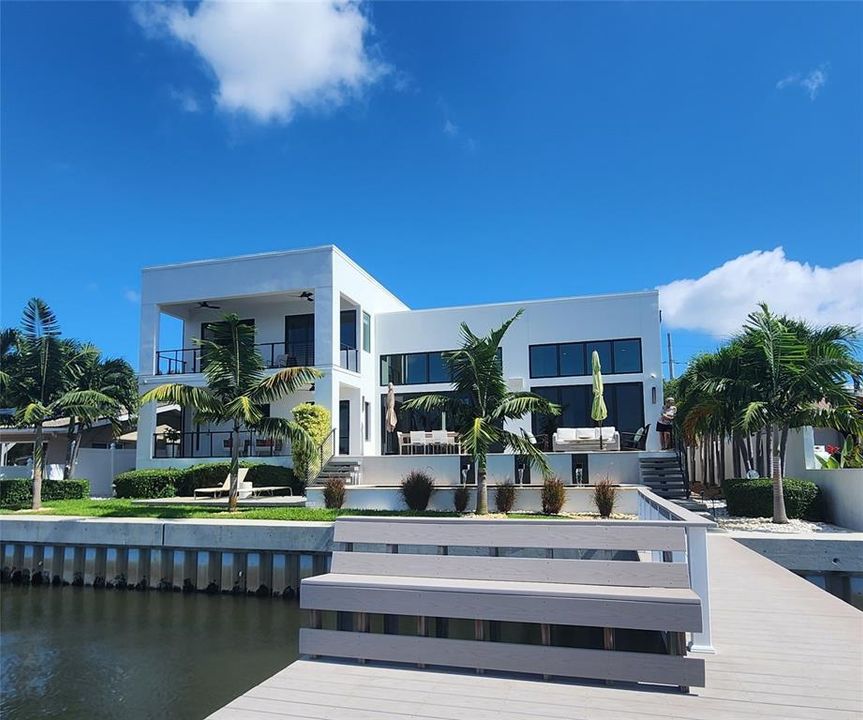 Activo con contrato: $2,800,000 (3 camas, 2 baños, 2824 Pies cuadrados)