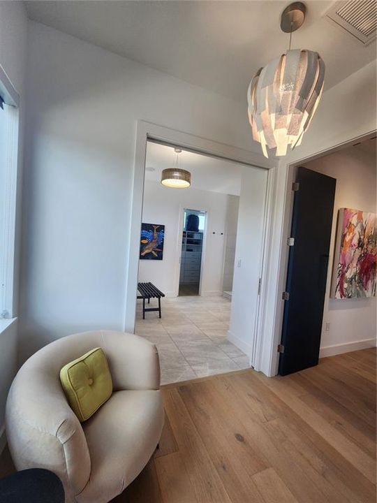 Activo con contrato: $2,800,000 (3 camas, 2 baños, 2824 Pies cuadrados)