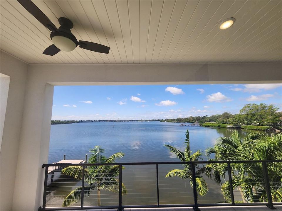 Activo con contrato: $2,800,000 (3 camas, 2 baños, 2824 Pies cuadrados)