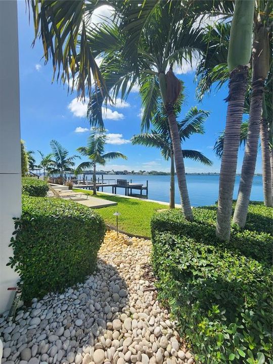 Activo con contrato: $2,800,000 (3 camas, 2 baños, 2824 Pies cuadrados)