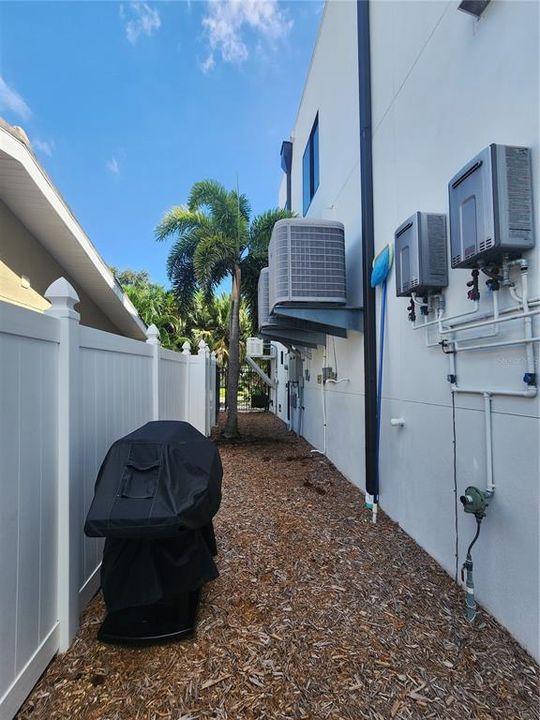 Activo con contrato: $2,800,000 (3 camas, 2 baños, 2824 Pies cuadrados)