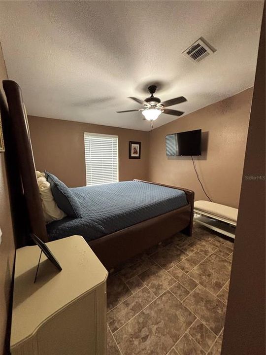 For Sale: $374,900 (4 beds, 2 baths, 1620 Square Feet)