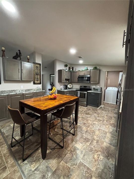 For Sale: $374,900 (4 beds, 2 baths, 1620 Square Feet)