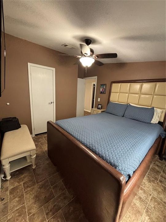 For Sale: $374,900 (4 beds, 2 baths, 1620 Square Feet)