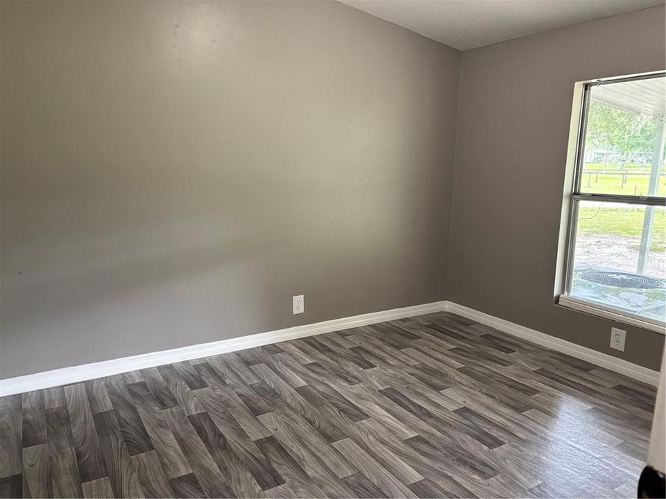 For Sale: $374,900 (4 beds, 2 baths, 1620 Square Feet)