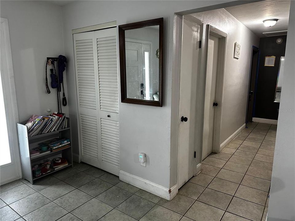 For Sale: $175,900 (3 beds, 2 baths, 1353 Square Feet)