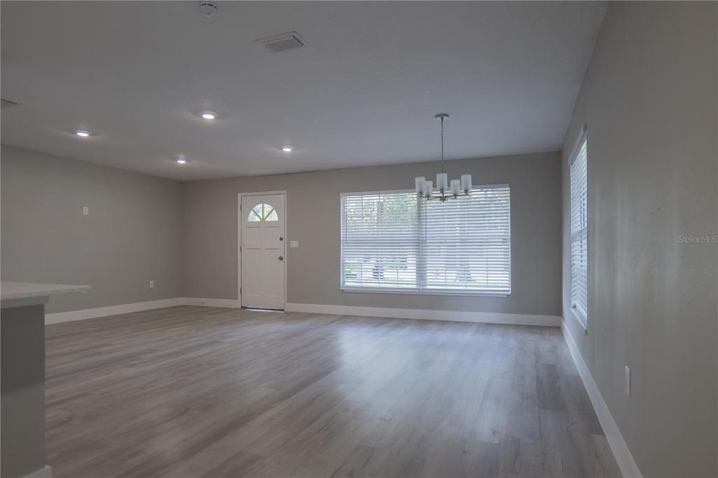 Active With Contract: $259,000 (4 beds, 3 baths, 1500 Square Feet)