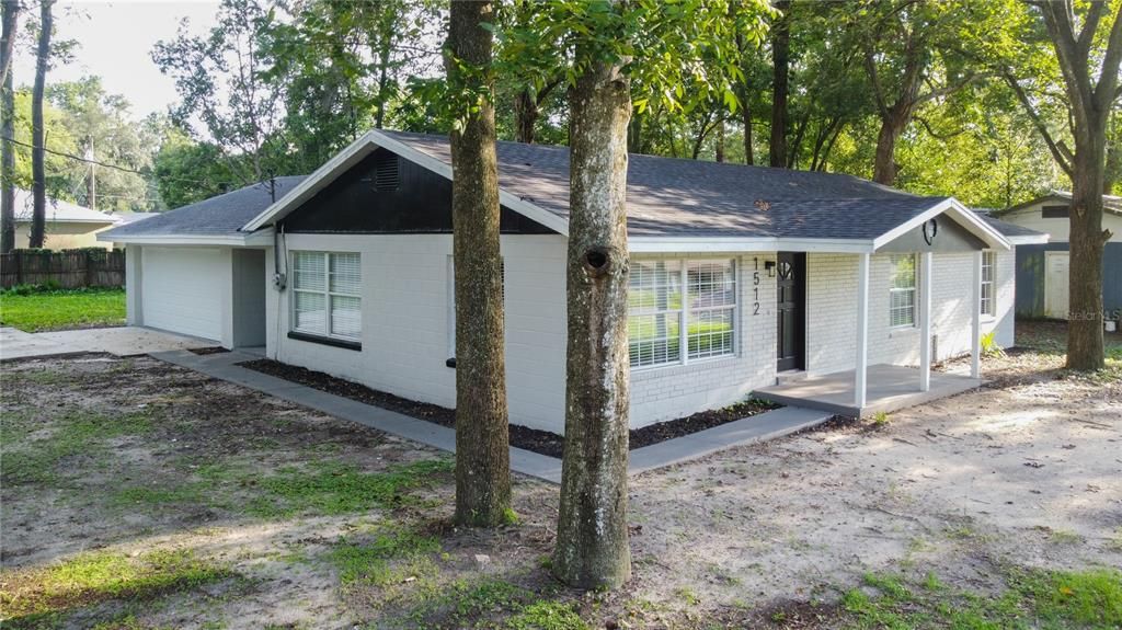 Active With Contract: $259,000 (4 beds, 3 baths, 1500 Square Feet)