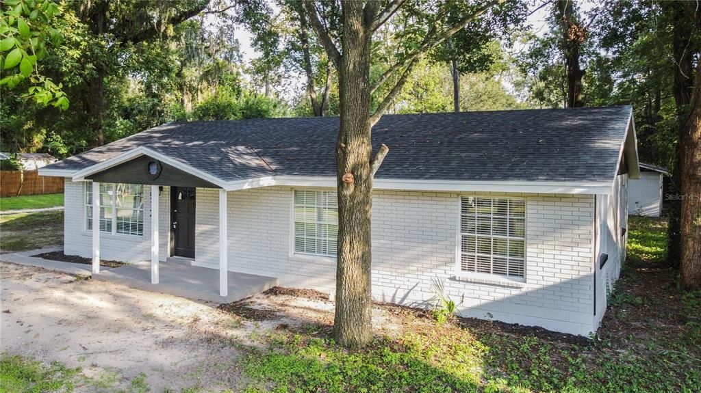 Active With Contract: $259,000 (4 beds, 3 baths, 1500 Square Feet)