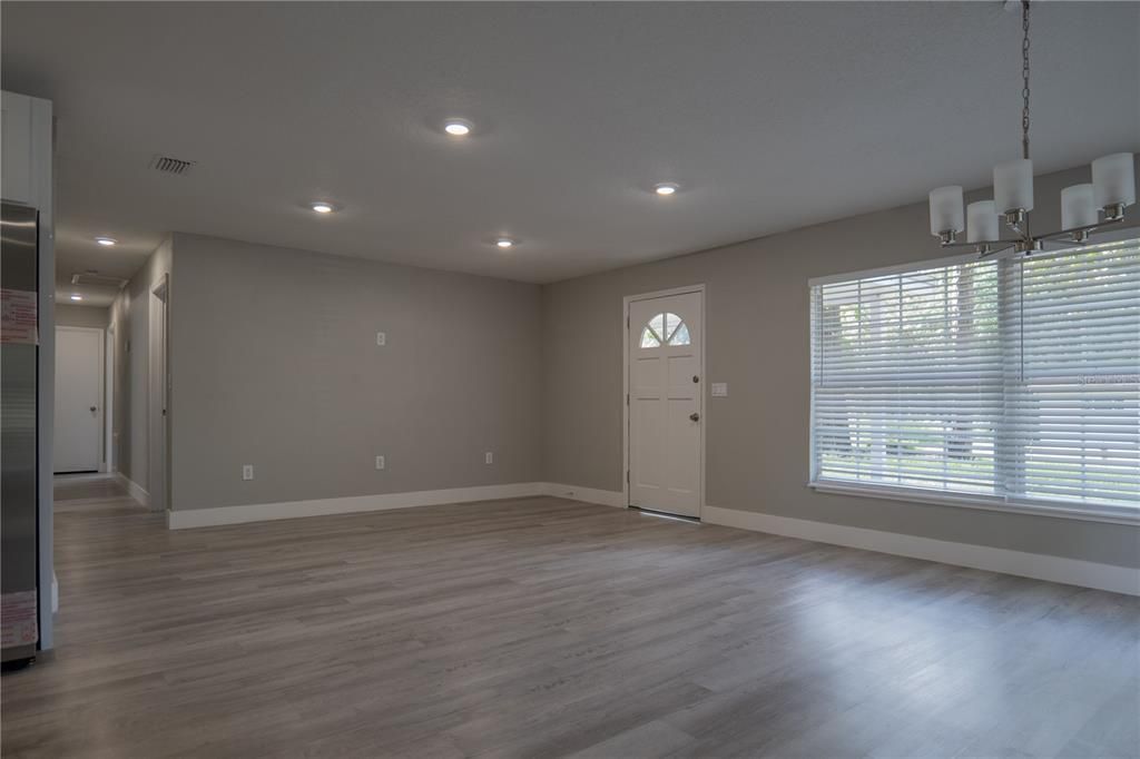 Active With Contract: $259,000 (4 beds, 3 baths, 1500 Square Feet)