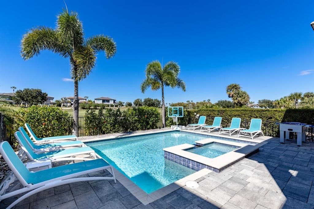 待售: $1,049,900 (6 贝兹, 5 浴室, 3228 平方英尺)