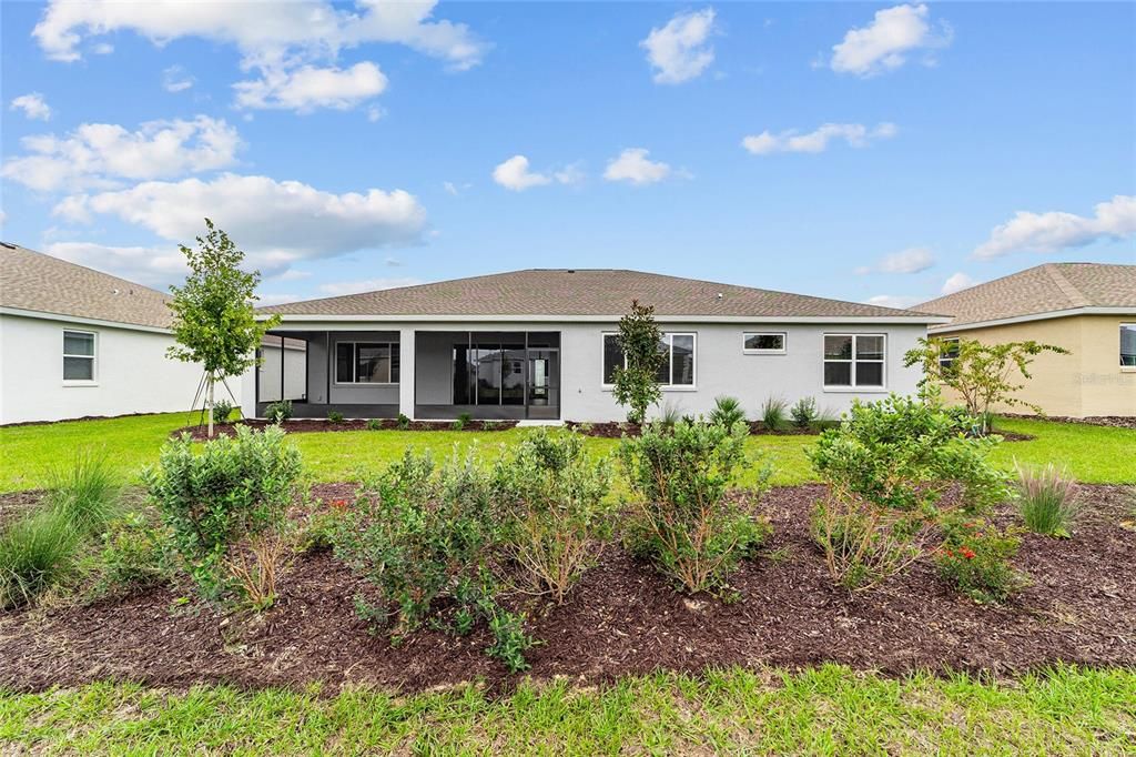 Activo con contrato: $451,000 (3 camas, 3 baños, 2373 Pies cuadrados)