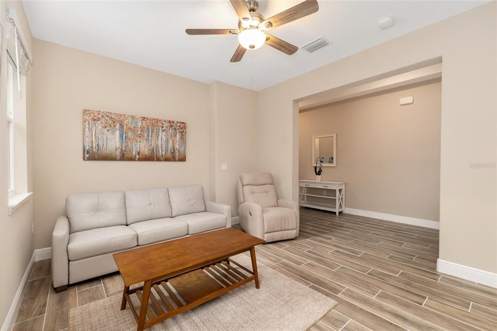 待售: $485,000 (2 贝兹, 2 浴室, 2069 平方英尺)