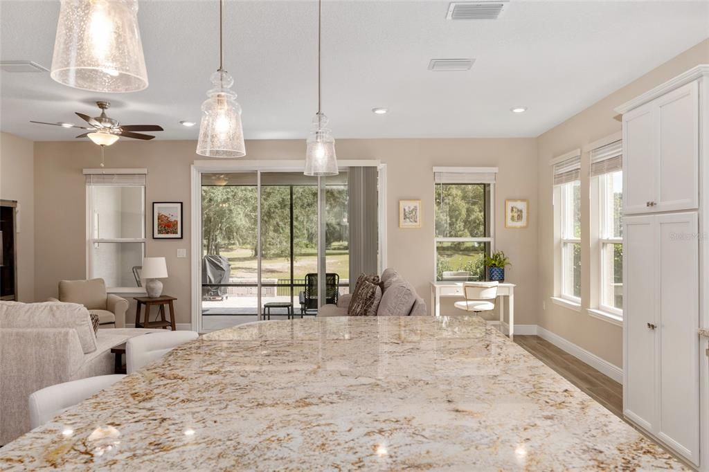 待售: $485,000 (2 贝兹, 2 浴室, 2069 平方英尺)