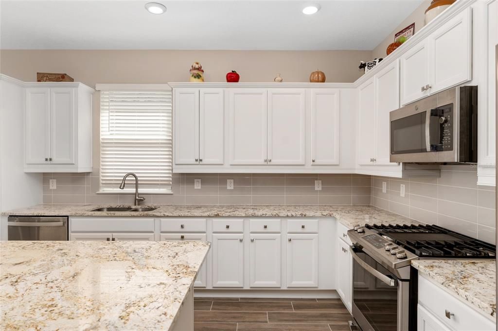 待售: $485,000 (2 贝兹, 2 浴室, 2069 平方英尺)