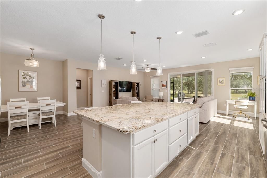 待售: $485,000 (2 贝兹, 2 浴室, 2069 平方英尺)