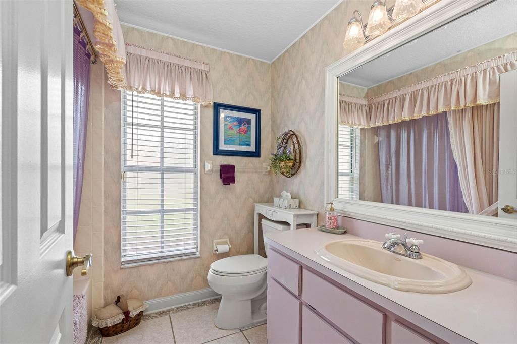 For Sale: $500,000 (4 beds, 3 baths, 2519 Square Feet)