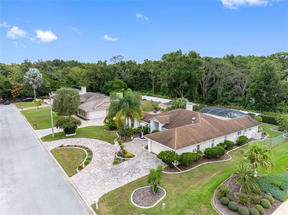 For Sale: $500,000 (4 beds, 3 baths, 2519 Square Feet)