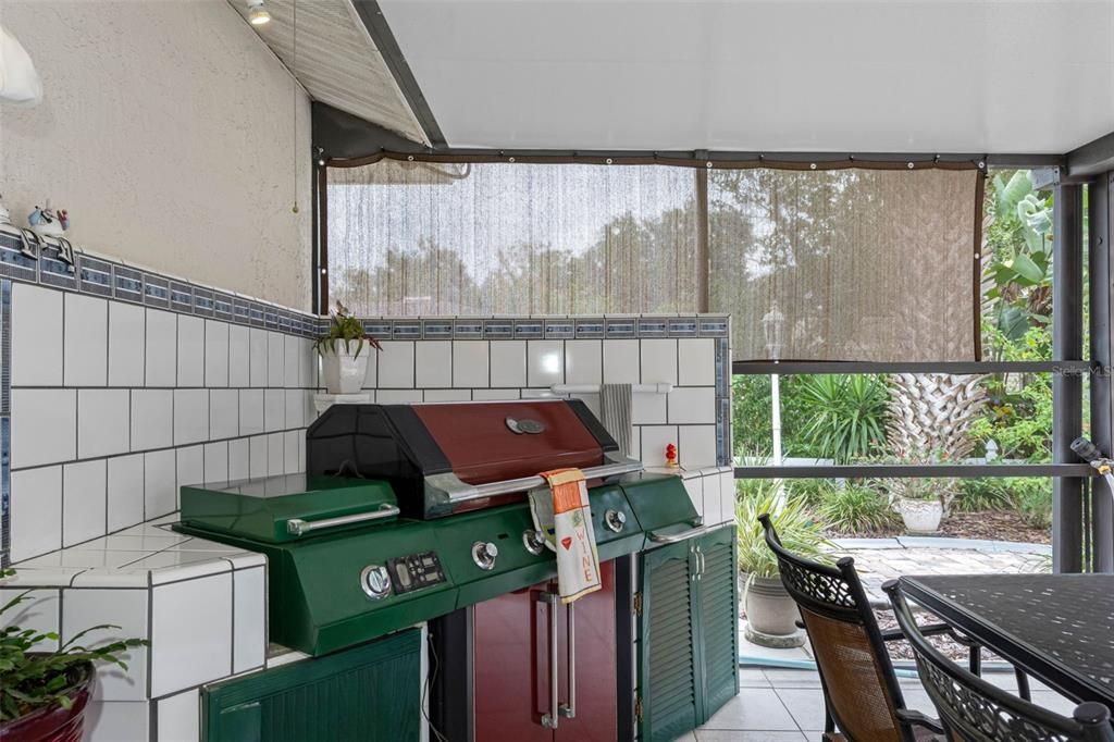 For Sale: $500,000 (4 beds, 3 baths, 2519 Square Feet)