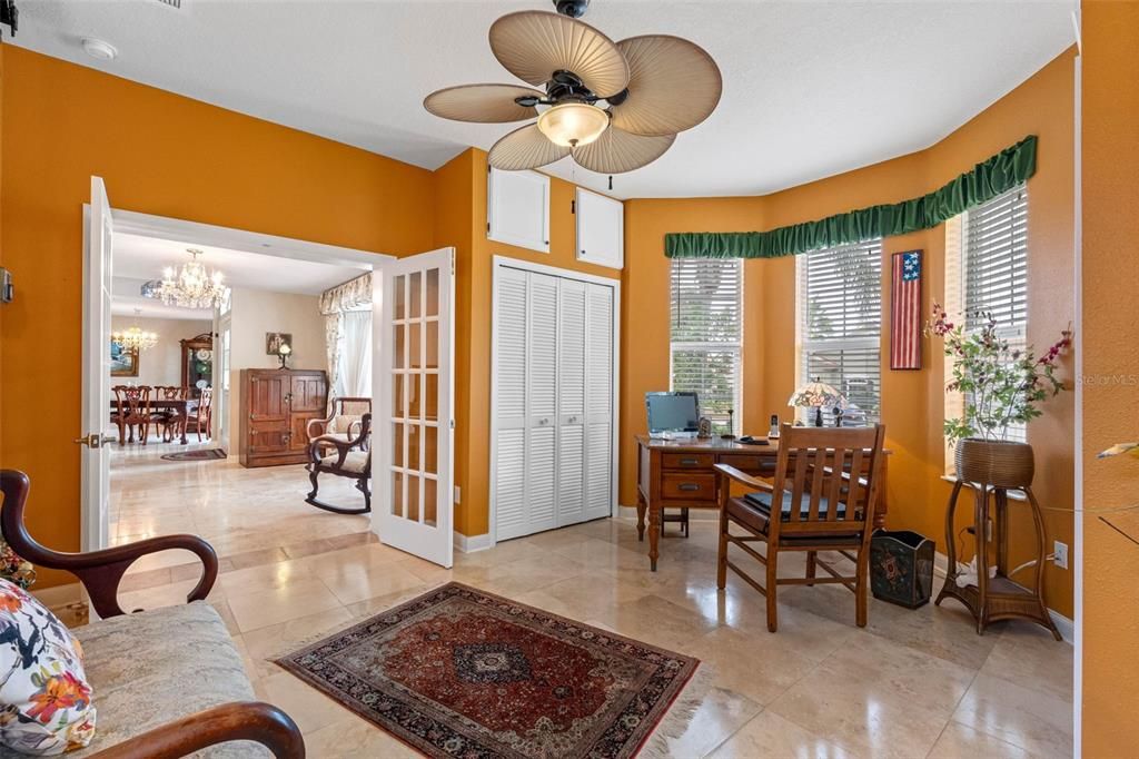 For Sale: $500,000 (4 beds, 3 baths, 2519 Square Feet)