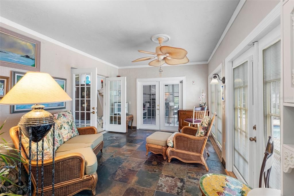 For Sale: $500,000 (4 beds, 3 baths, 2519 Square Feet)