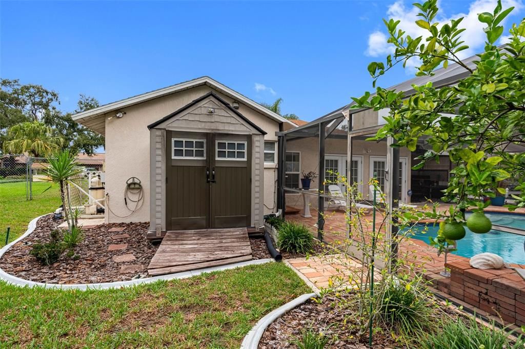 For Sale: $500,000 (4 beds, 3 baths, 2519 Square Feet)