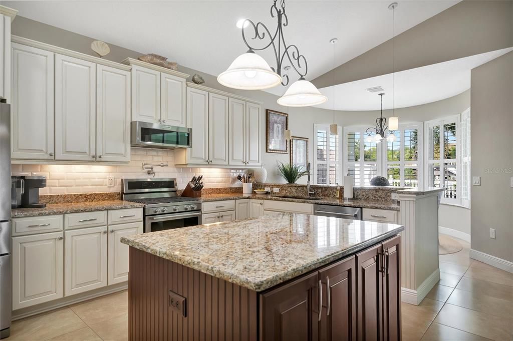 待售: $799,000 (3 贝兹, 2 浴室, 1935 平方英尺)