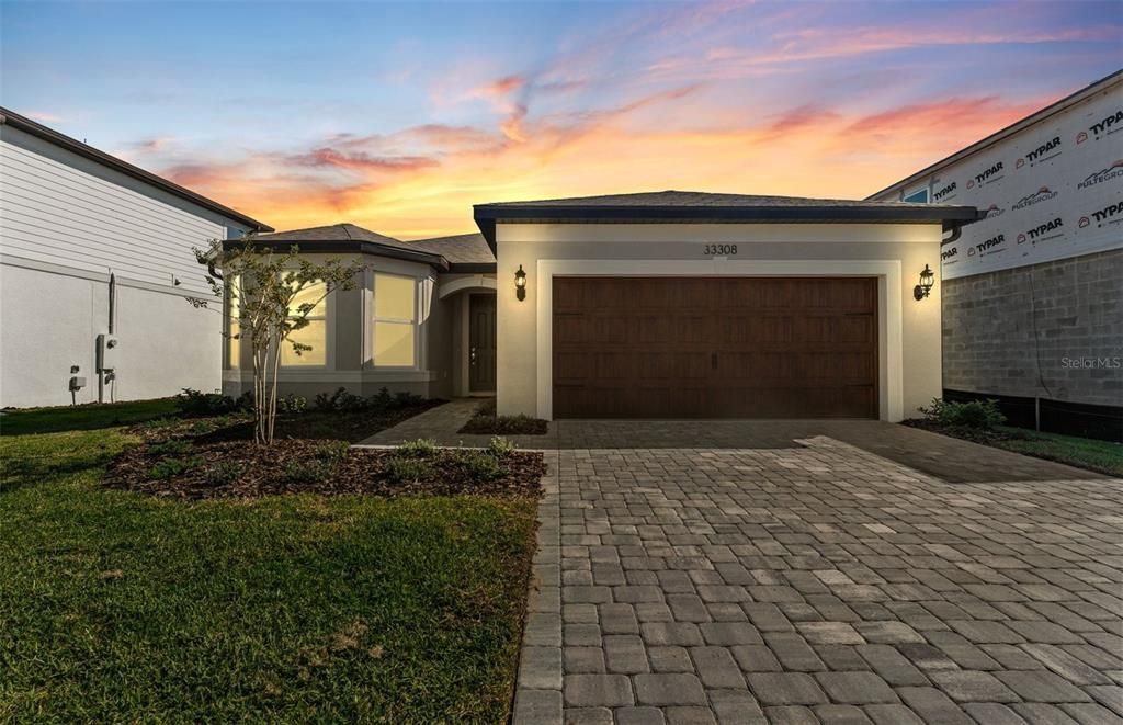 Active With Contract: $515,410 (3 beds, 3 baths, 2262 Square Feet)