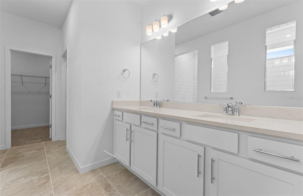 Active With Contract: $515,410 (3 beds, 3 baths, 2262 Square Feet)