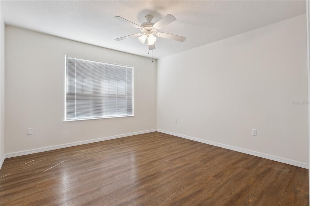 For Sale: $319,000 (3 beds, 2 baths, 1360 Square Feet)