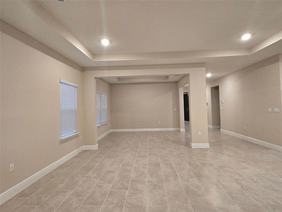 For Rent: $3,995 (4 beds, 3 baths, 3643 Square Feet)