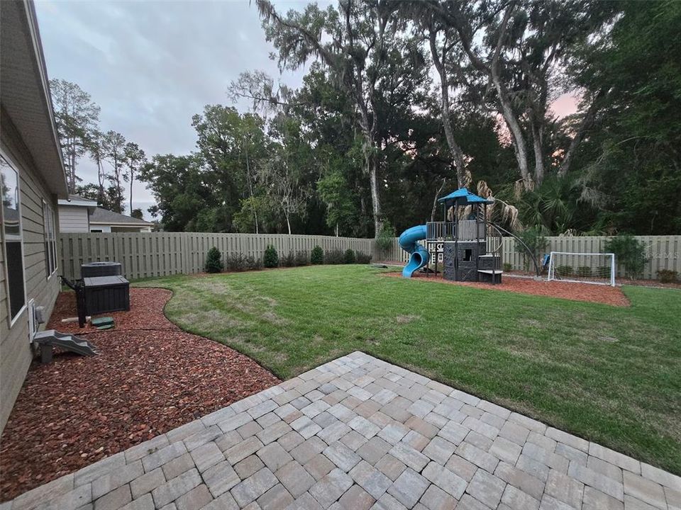 For Rent: $3,995 (4 beds, 3 baths, 3643 Square Feet)