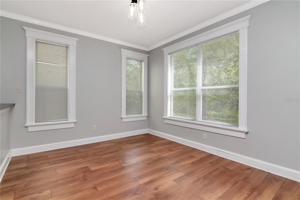 For Sale: $415,000 (3 beds, 2 baths, 1531 Square Feet)