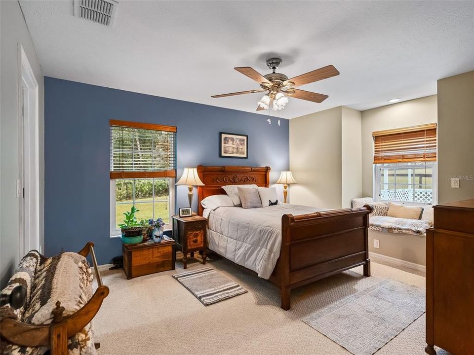 En Venta: $729,000 (3 camas, 2 baños, 2393 Pies cuadrados)