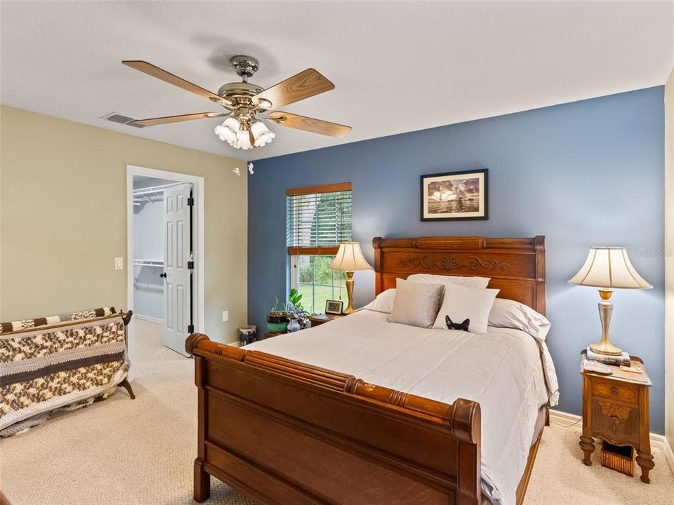 En Venta: $729,000 (3 camas, 2 baños, 2393 Pies cuadrados)