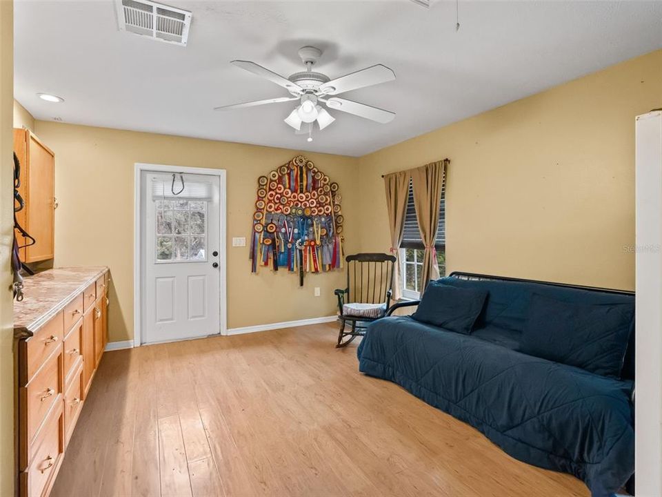 En Venta: $729,000 (3 camas, 2 baños, 2393 Pies cuadrados)