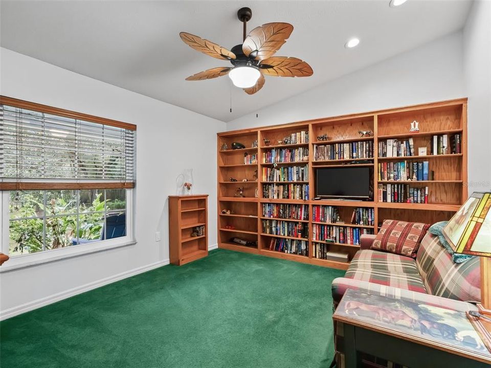 En Venta: $729,000 (3 camas, 2 baños, 2393 Pies cuadrados)