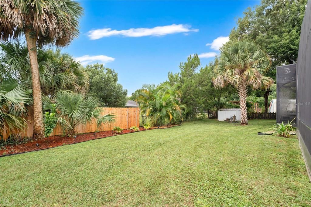 Active With Contract: $359,990 (3 beds, 2 baths, 1455 Square Feet)