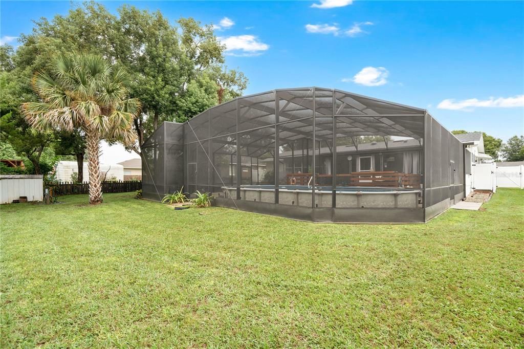 Active With Contract: $359,990 (3 beds, 2 baths, 1455 Square Feet)