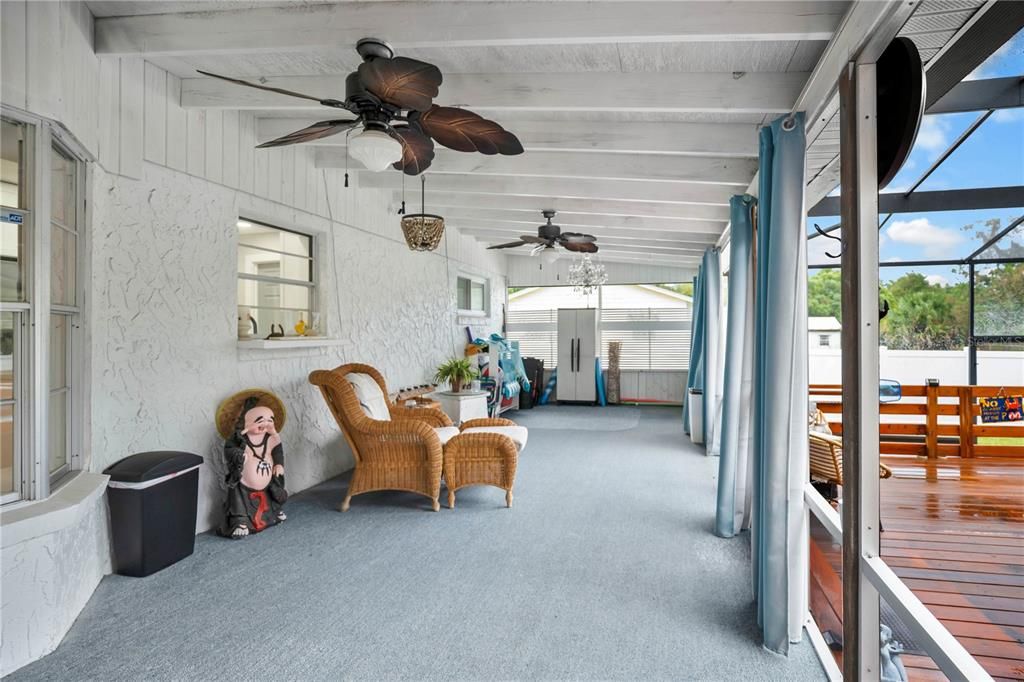 Active With Contract: $359,990 (3 beds, 2 baths, 1455 Square Feet)