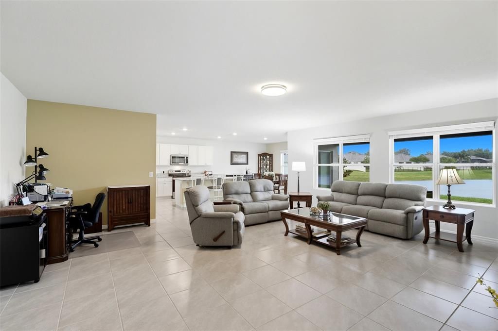 For Sale: $369,000 (4 beds, 2 baths, 2292 Square Feet)