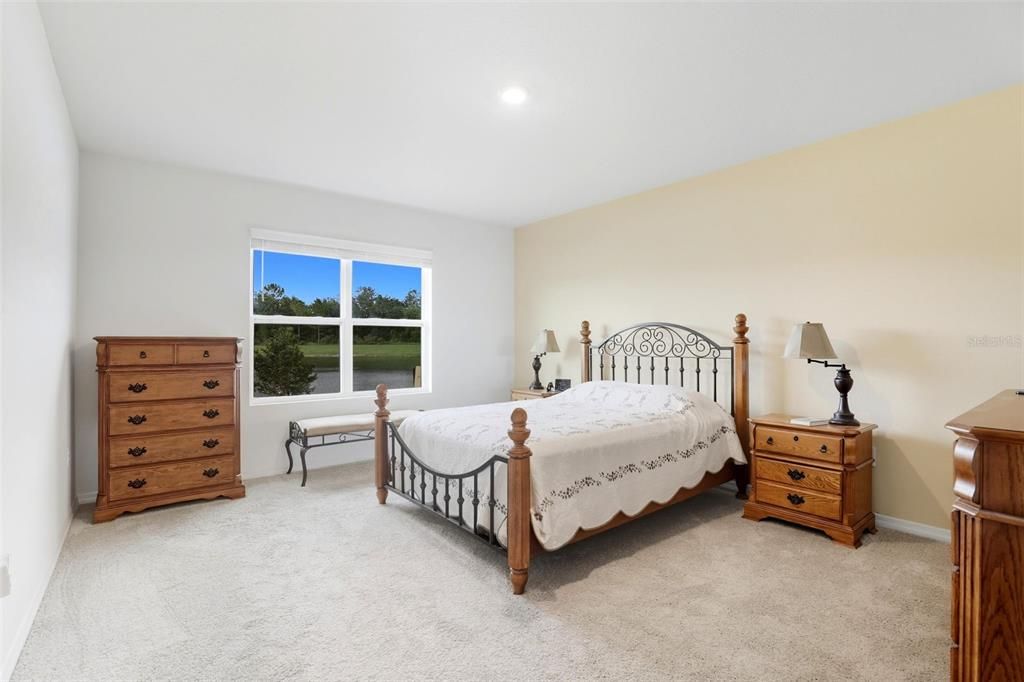 For Sale: $369,000 (4 beds, 2 baths, 2292 Square Feet)