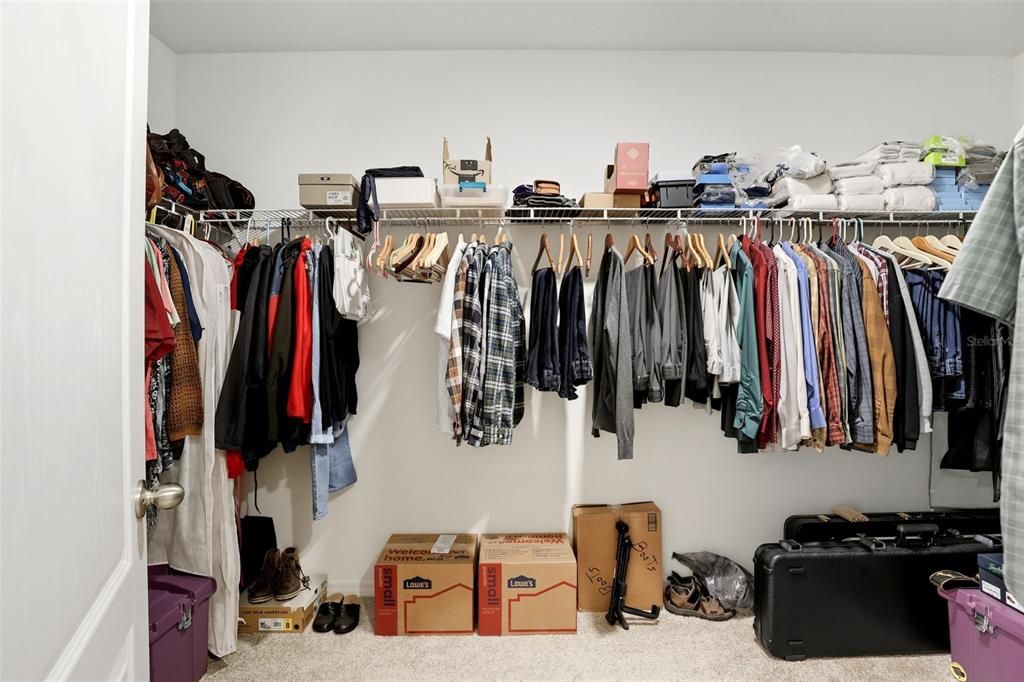 For Sale: $369,000 (4 beds, 2 baths, 2292 Square Feet)