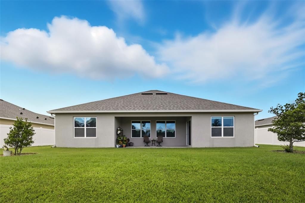 For Sale: $369,000 (4 beds, 2 baths, 2292 Square Feet)