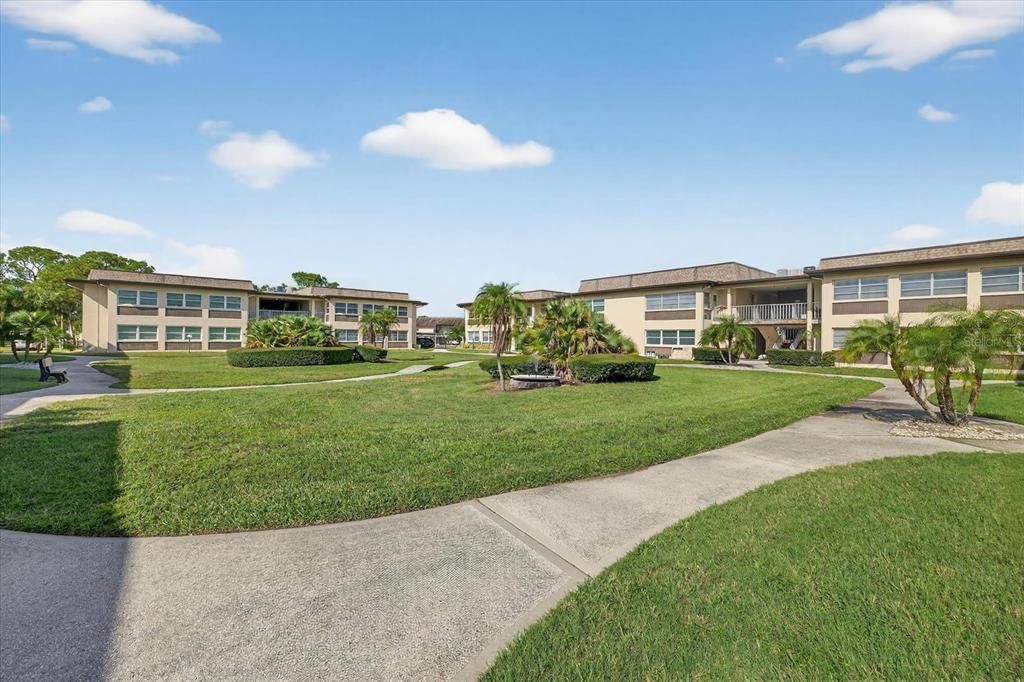 待售: $85,000 (2 贝兹, 2 浴室, 1088 平方英尺)