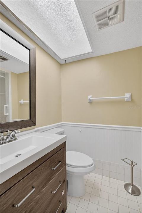 待售: $85,000 (2 贝兹, 2 浴室, 1088 平方英尺)