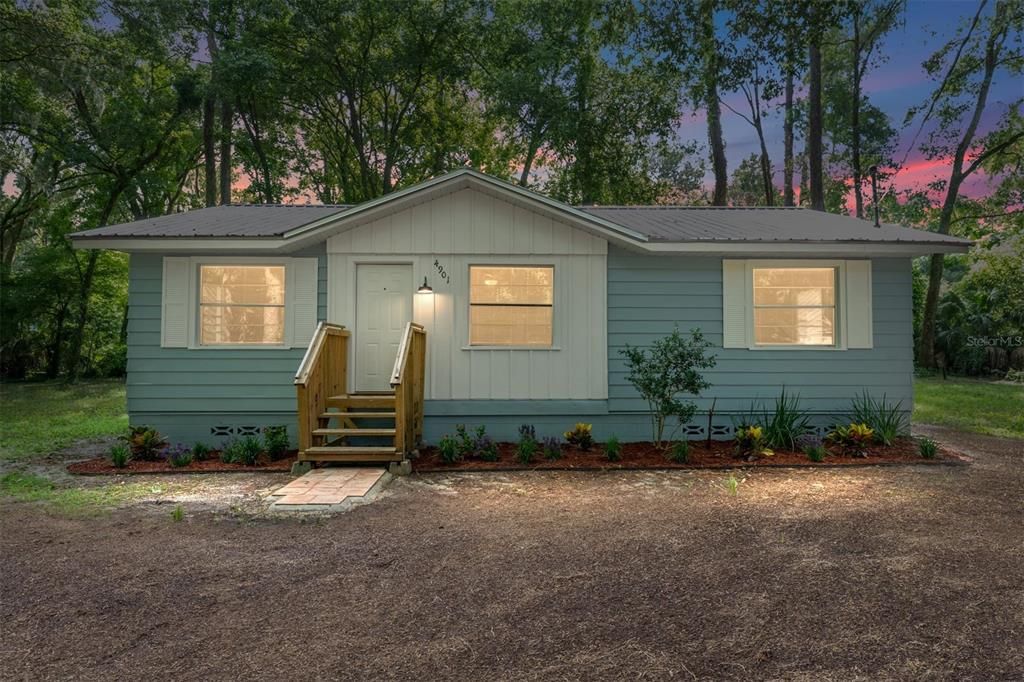 Recently Sold: $198,000 (3 beds, 1 baths, 1040 Square Feet)