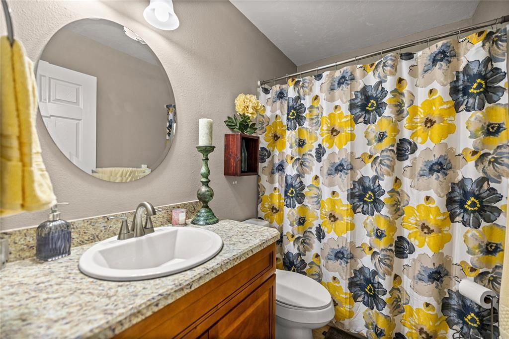 待售: $410,000 (3 贝兹, 2 浴室, 2244 平方英尺)