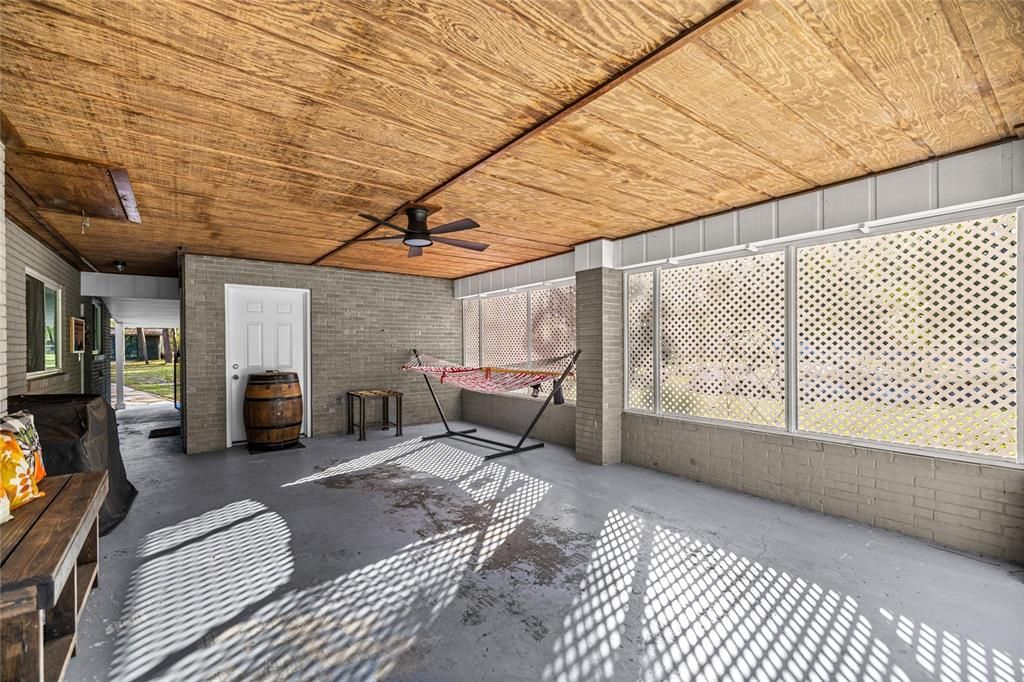 待售: $410,000 (3 贝兹, 2 浴室, 2244 平方英尺)