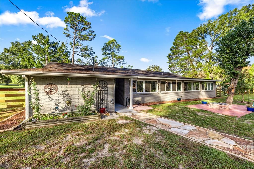 待售: $410,000 (3 贝兹, 2 浴室, 2244 平方英尺)